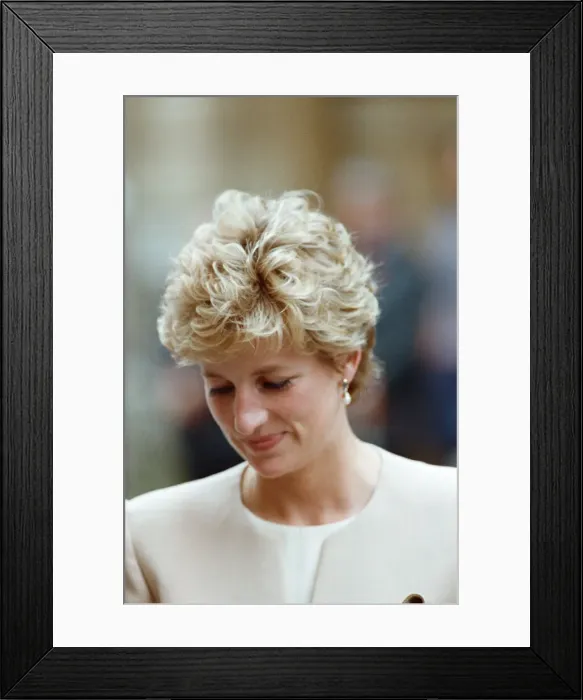 Framed Print : HRH The Princess of Wales, Princess Diana, visits Oxford today Framed Print : HRH The Princess of Wales, Princess Diana, visits Oxford today
