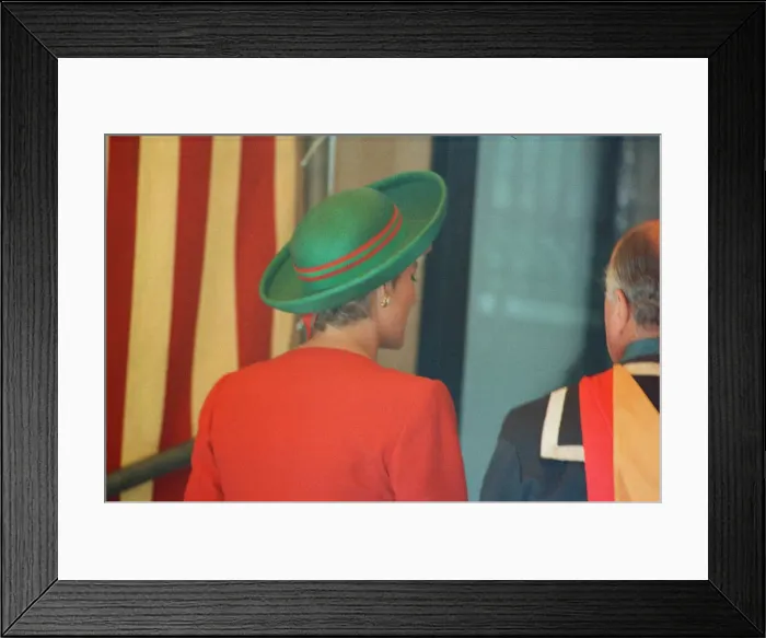 Framed Print : HRH The Princess of Wales, Princess Diana, at The Royal Academy of Music Graduation Framed Print : HRH The Princess of Wales, Princess Diana, at The Royal Academy of Music Graduation