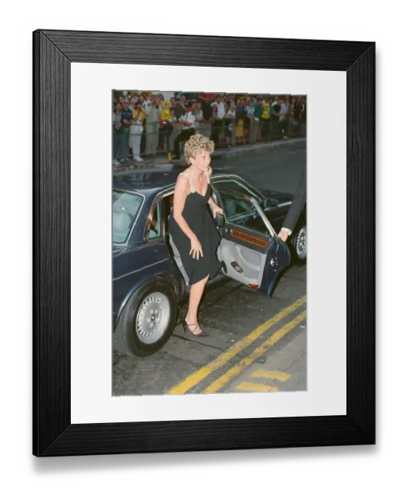 Framed Print : HRH The Princess of Wales, Princess Diana, arrives for a a performance of