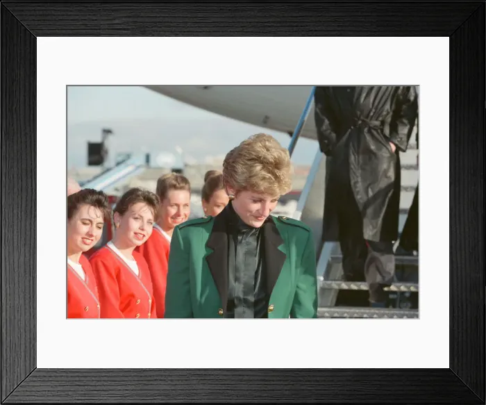 Framed Print : HRH The Princess of Wales, Princess Diana, with Virgin Atlantic CEO Richard Branson Framed Print : HRH The Princess of Wales, Princess Diana, with Virgin Atlantic CEO Richard Branson