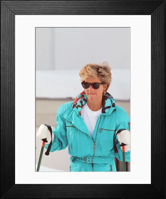 Framed Print : HRH The Princess of Wales, Princess Diana, enjoys a ski holiday in Lech, Austria Framed Print : HRH The Princess of Wales, Princess Diana, enjoys a ski holiday in Lech, Austria