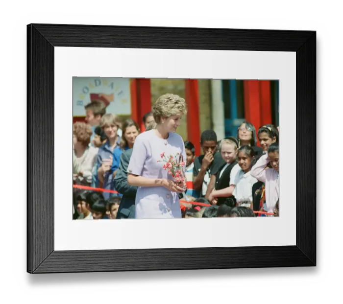 Framed Print : HRH The Princess of Wales, Princess Diana, meets the students