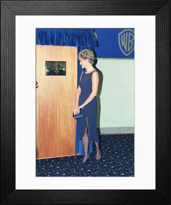 Framed Print : HRH The Princess of Wales, Princess Diana, at the new Warner West End Cinema in Leicester Framed Print : HRH The Princess of Wales, Princess Diana, at the new Warner West End Cinema in Leicester