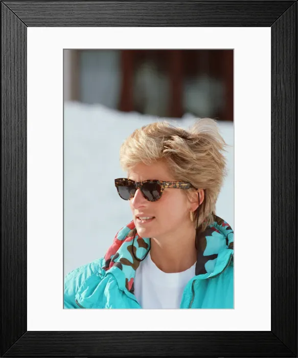 Framed Print : HRH The Princess of Wales, Princess Diana, enjoys a ski holiday in Lech, Austria Framed Print : HRH The Princess of Wales, Princess Diana, enjoys a ski holiday in Lech, Austria