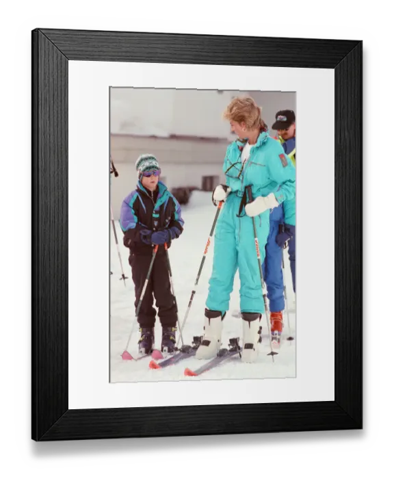 Framed Print : HRH The Princess of Wales, Princess Diana, enjoys a ski holiday in Lech, Austria