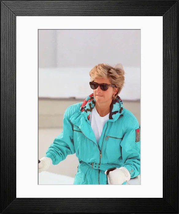 Framed Print : HRH The Princess of Wales, Princess Diana, enjoys a ski holiday in Lech, Austria Framed Print : HRH The Princess of Wales, Princess Diana, enjoys a ski holiday in Lech, Austria