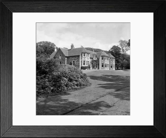 Framed Print : General scenes of Lochinver, a village on the coast in the Assynt district of Sutherland Framed Print : General scenes of Lochinver, a village on the coast in the Assynt district of Sutherland
