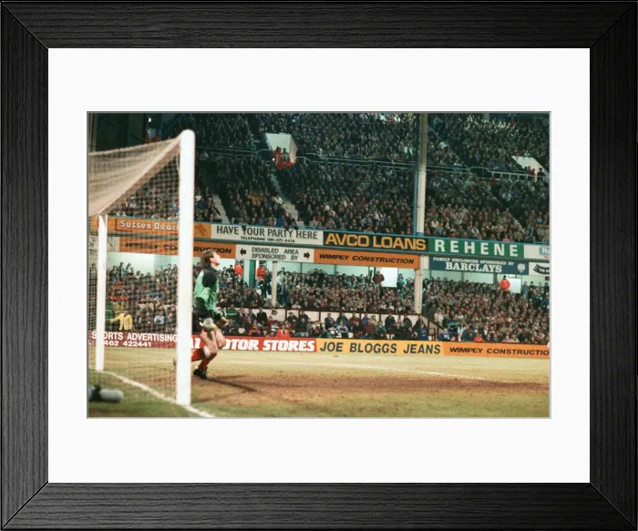 Framed Print : West Ham 2 -3 Sunderland, FA Cup 5th round replay match, held at Upton Park