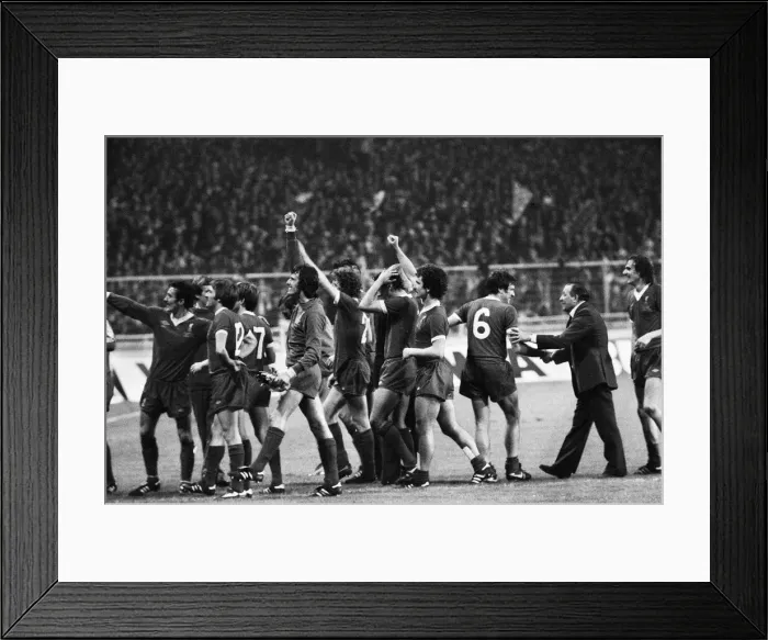 Framed Print : European Cup Final at Wembley Stadium, Londdon. Clubb Brugge 0 v Liverpool 1 Framed Print : European Cup Final at Wembley Stadium, Londdon. Clubb Brugge 0 v Liverpool 1