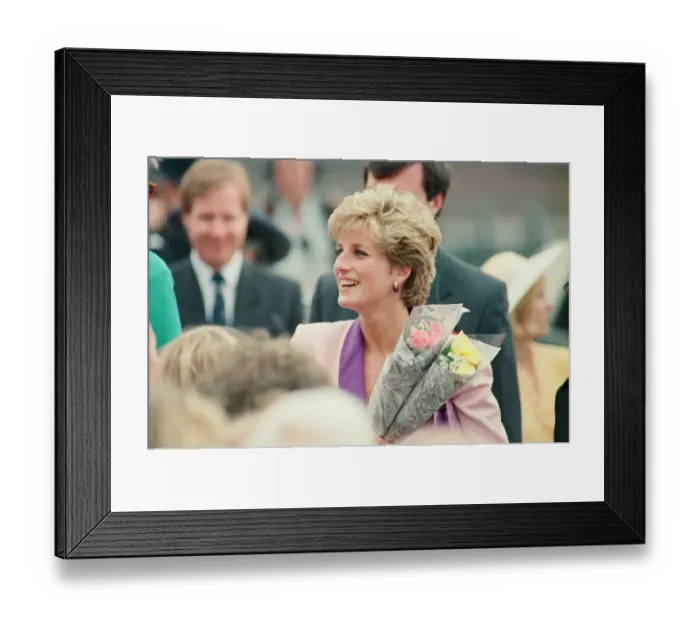 Framed Print : HRH The Princess of Wales, Princess Diana, visits Princess Diana visits Hull Branch Framed Print : HRH The Princess of Wales, Princess Diana, visits Princess Diana visits Hull Branch