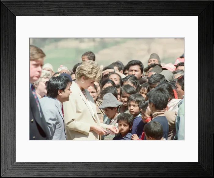 Framed Print : HRH The Princess of Wales, Princess Diana, in Nepal. The Princess visited Framed Print : HRH The Princess of Wales, Princess Diana, in Nepal. The Princess visited