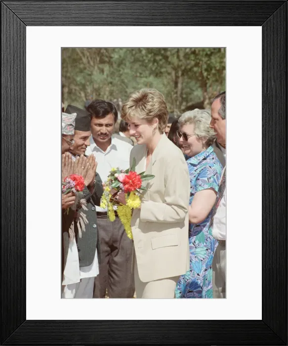 Framed Print : HRH The Princess of Wales, Princess Diana, in Nepal. The Princess visited Framed Print : HRH The Princess of Wales, Princess Diana, in Nepal. The Princess visited