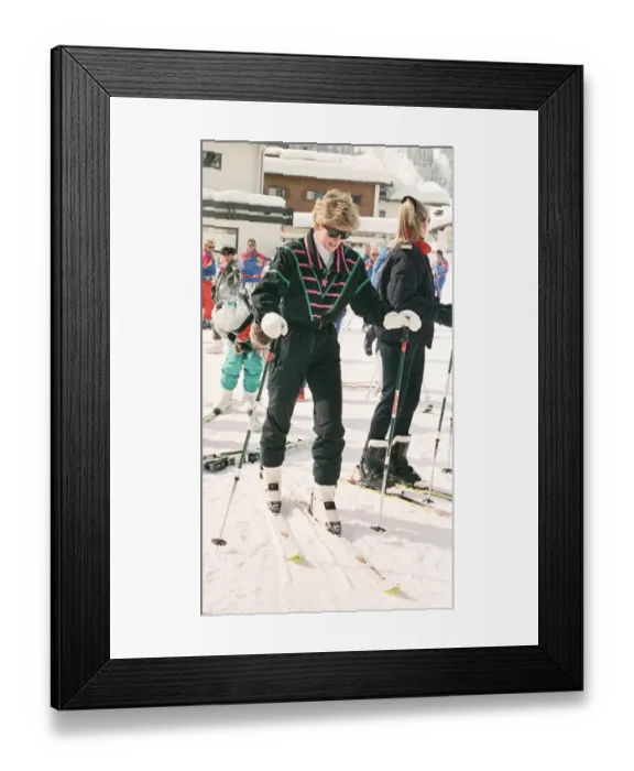 Framed Print : HRH The Princess of Wales, Princess Diana, on her skiing holiday at The Austrian Ski Framed Print : HRH The Princess of Wales, Princess Diana, on her skiing holiday at The Austrian Ski