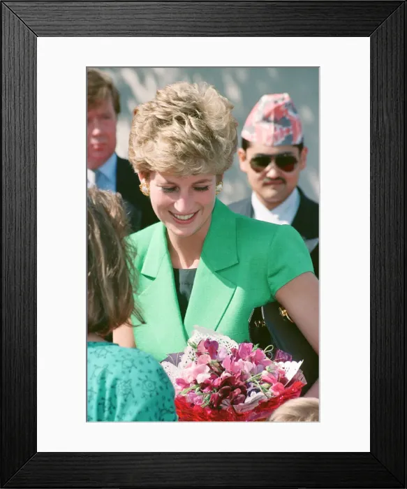 Framed Print : HRH The Princess of Wales, Princess Diana, in Nepal. The Princess visited