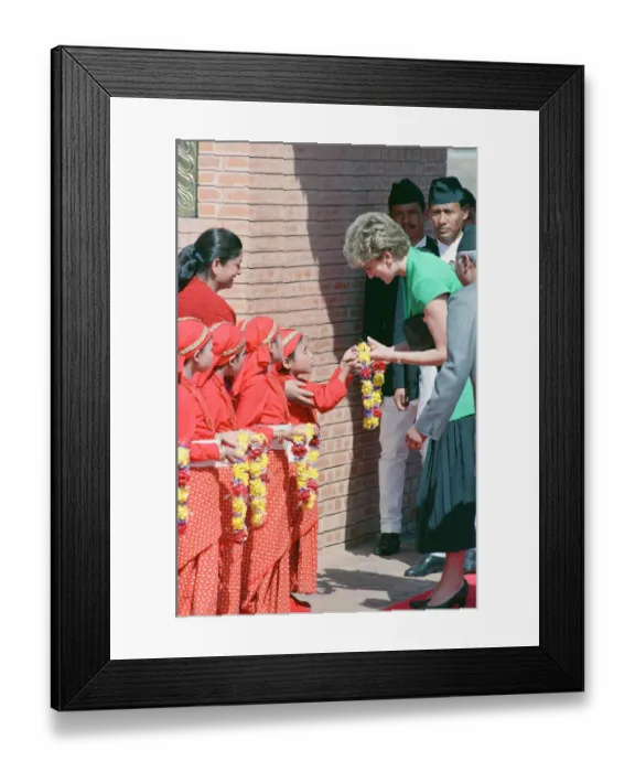 Framed Print : HRH The Princess of Wales, Princess Diana, in Nepal. The Princess visited Framed Print : HRH The Princess of Wales, Princess Diana, in Nepal. The Princess visited