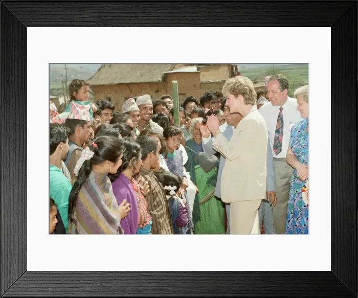 Framed Print : HRH The Princess of Wales, Princess Diana, in Nepal. The Princess visited Framed Print : HRH The Princess of Wales, Princess Diana, in Nepal. The Princess visited