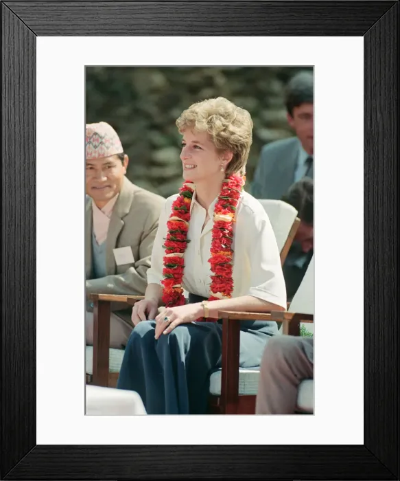 Framed Print : HRH The Princess of Wales, Princess Diana, in Nepal. The Princess visited Framed Print : HRH The Princess of Wales, Princess Diana, in Nepal. The Princess visited