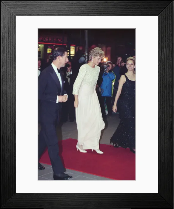 Framed Print : HRH The Princess of Wales, Princess Diana, with her husband Prince Charles arrive Framed Print : HRH The Princess of Wales, Princess Diana, with her husband Prince Charles arrive