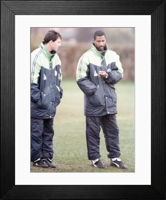 Framed Print : 01045963 Framed Print : 01045963