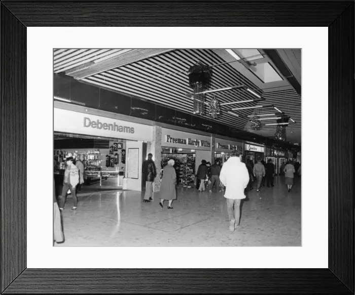 Framed Print : Hill Street Centre, Middlesbrough, 17th February 1983. Debenhams and Freeman Hardy Willis