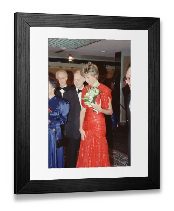 Framed Print : HRH The Princess of Wales, Princess Diana, attends the Odeon Leicester Square premiere of Framed Print : HRH The Princess of Wales, Princess Diana, attends the Odeon Leicester Square premiere of