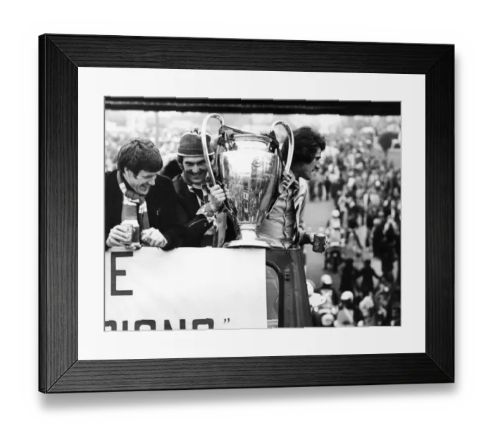Framed Print : Liverpool players proudly show off the European Cup trophy to thousands of fans who lined Framed Print : Liverpool players proudly show off the European Cup trophy to thousands of fans who lined