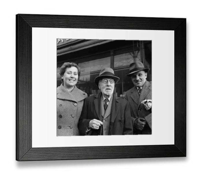 Framed Print : Mr Alfred Crundwell celebrates his 103rd birthday. 2nd January 1954