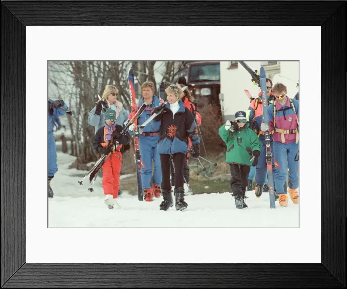 Framed Print : HRH The Princess of Wales, Princess Diana, on he ski holiday to Lech, Austria Framed Print : HRH The Princess of Wales, Princess Diana, on he ski holiday to Lech, Austria