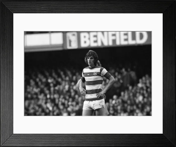 Framed Print : Queens Park Rangers v Tottenham Hotspur, League Division One. Final score 0-0 Framed Print : Queens Park Rangers v Tottenham Hotspur, League Division One. Final score 0-0