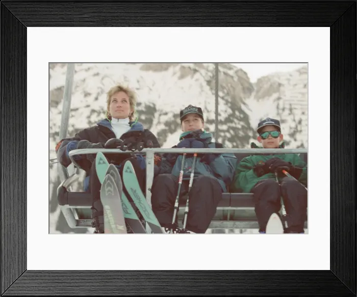 Framed Print : HRH The Princess of Wales, Princess Diana, on he ski holiday to Lech, Austria Framed Print : HRH The Princess of Wales, Princess Diana, on he ski holiday to Lech, Austria