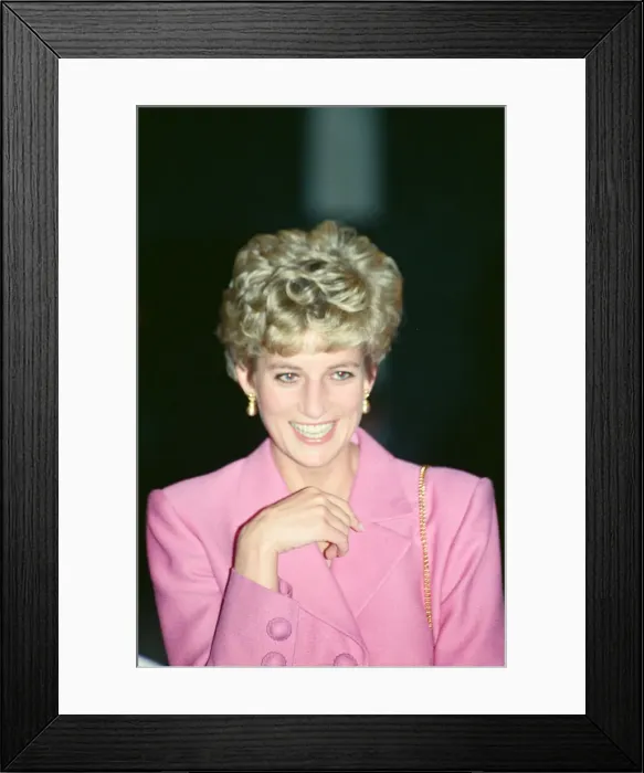 Framed Print : HRH The Princess of Wales, Princess Diana, in Paris, France Framed Print : HRH The Princess of Wales, Princess Diana, in Paris, France