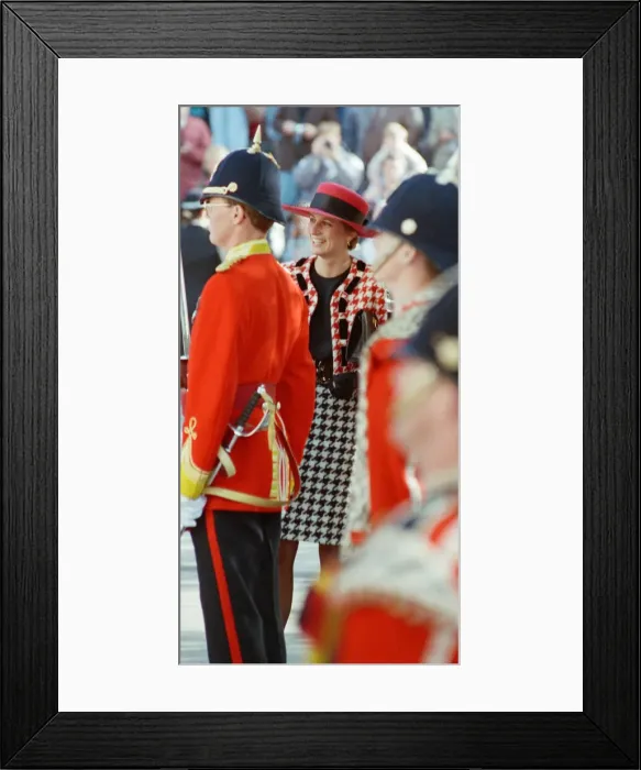 Framed Print : HRH The Princess of Wales, Princess Diana, visits Portsmouth to receive The Freedom of Framed Print : HRH The Princess of Wales, Princess Diana, visits Portsmouth to receive The Freedom of