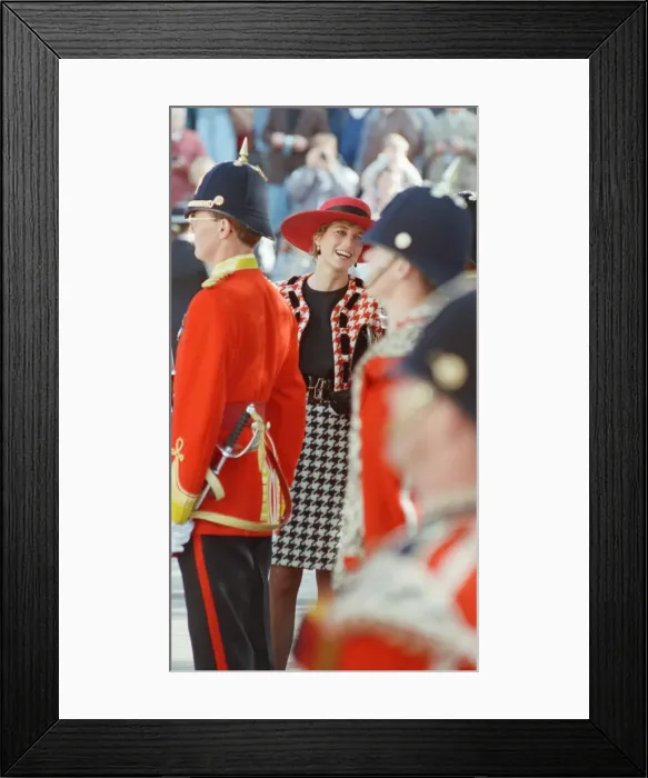 Framed Print : HRH The Princess of Wales, Princess Diana, visits Portsmouth to receive The Freedom of Framed Print : HRH The Princess of Wales, Princess Diana, visits Portsmouth to receive The Freedom of