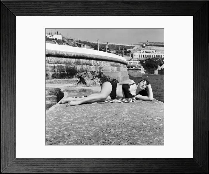 Framed Print : Sunshine as warm as summer shines in Plymouth, Devon. Schoolgirl Felicity Kutt, 15 Framed Print : Sunshine as warm as summer shines in Plymouth, Devon. Schoolgirl Felicity Kutt, 15