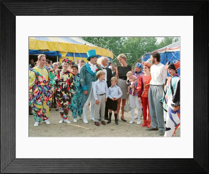 Framed Print : HRH The Princess of Wales, Princess Diana, along with her songs William