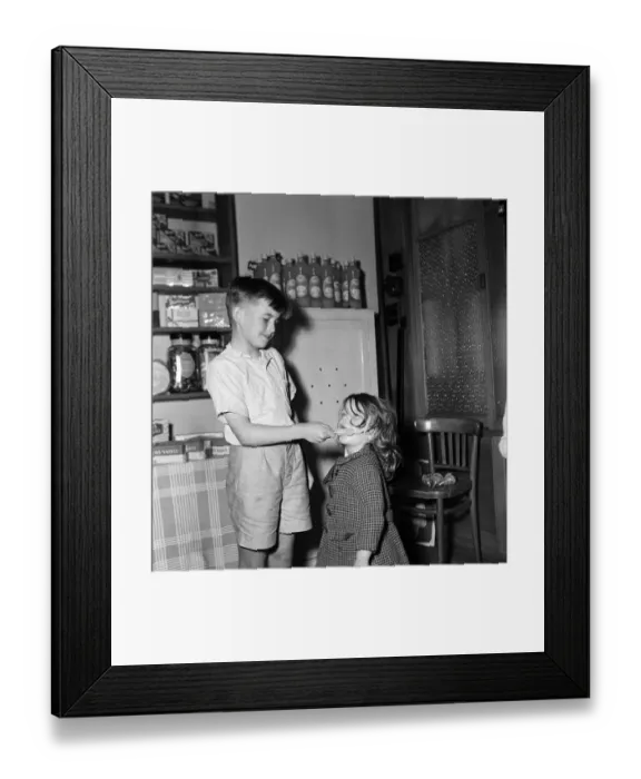 Framed Print : 1000 ice lollies are given away free by sweet shop owner Mr H C Downey Framed Print : 1000 ice lollies are given away free by sweet shop owner Mr H C Downey