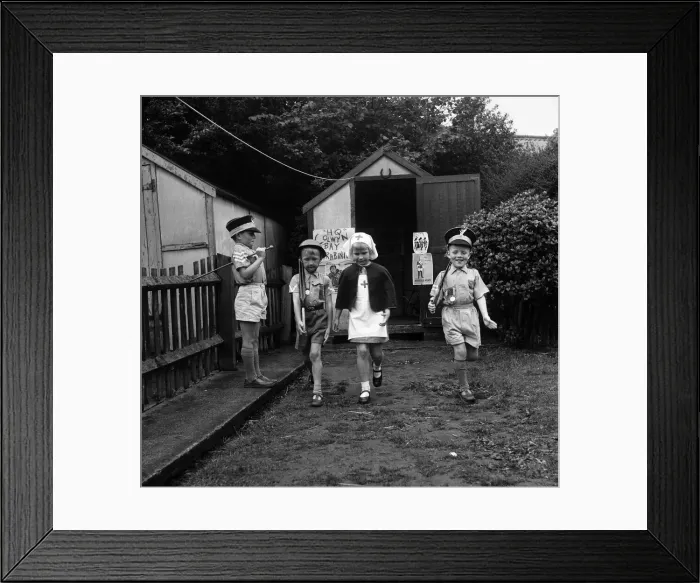 Framed Print : David Kilgour, aged 8, who wants to be a soldier seen at his home in Mochdre, Colwyn Bay Framed Print : David Kilgour, aged 8, who wants to be a soldier seen at his home in Mochdre, Colwyn Bay