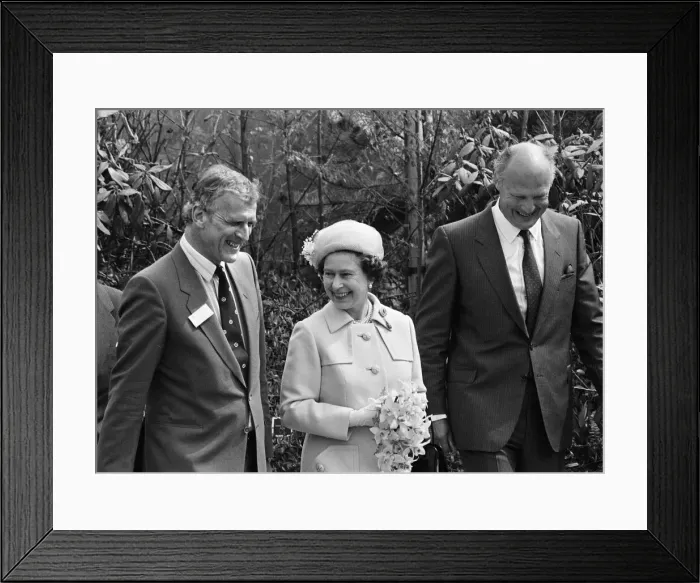 Framed Print : The visit to Liverpool of Her Majesty Queen Elizabeth II and Prince Philip