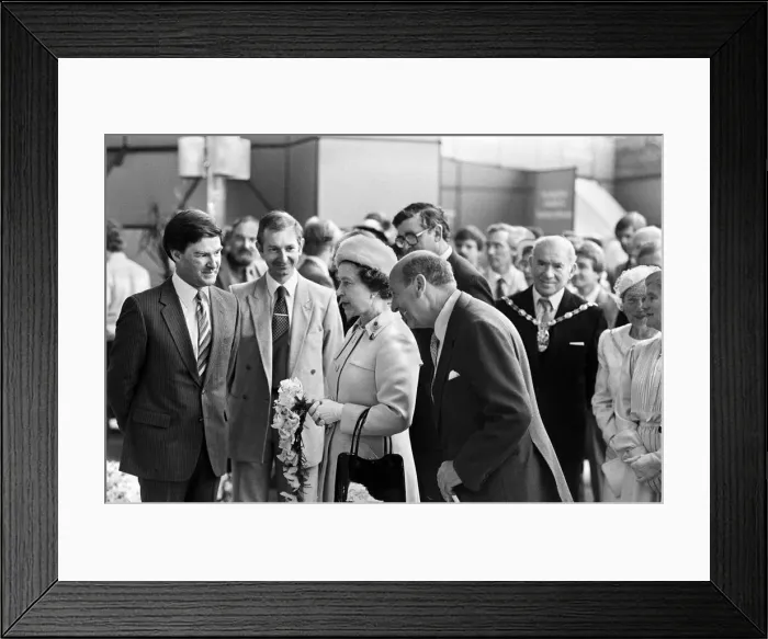 Framed Print : The visit to Liverpool of Her Majesty Queen Elizabeth II and Prince Philip Framed Print : The visit to Liverpool of Her Majesty Queen Elizabeth II and Prince Philip