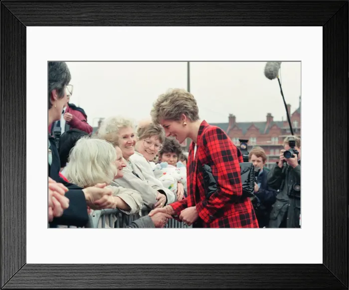 Framed Print : HRH The Princess of Wales, Princess Diana, dressed in tartan Framed Print : HRH The Princess of Wales, Princess Diana, dressed in tartan