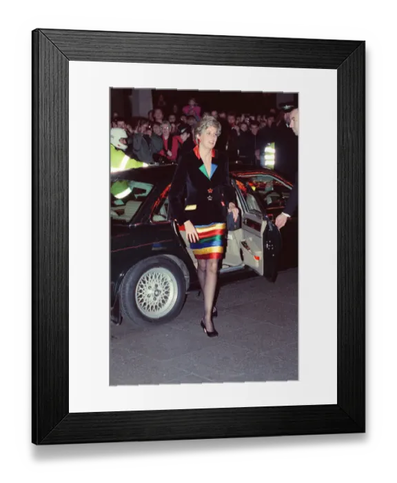 Framed Print : HRH The Princess of Wales, Princess Diana, arrives at the Empire Ballroom