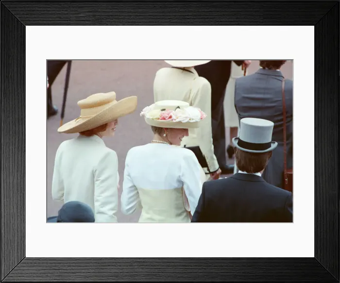 Framed Print : HRH The Princess of Wales, Princess Diana, (left) and The Duchess of York (right Framed Print : HRH The Princess of Wales, Princess Diana, (left) and The Duchess of York (right