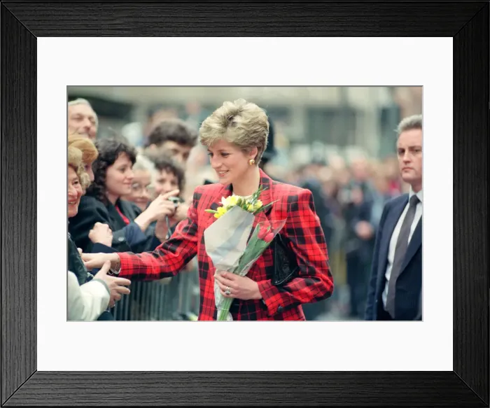 Framed Print : HRH The Princess of Wales, Princess Diana, dressed in tartan Framed Print : HRH The Princess of Wales, Princess Diana, dressed in tartan