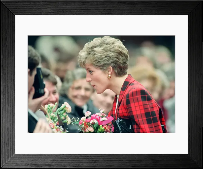 Framed Print : HRH The Princess of Wales, Princess Diana, dressed in tartan Framed Print : HRH The Princess of Wales, Princess Diana, dressed in tartan