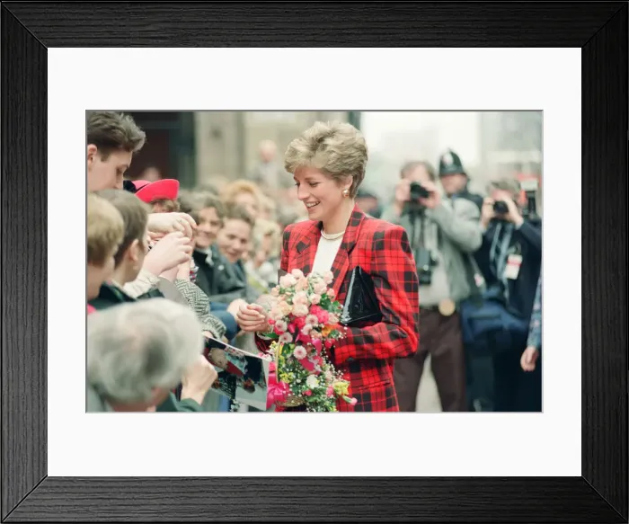 Framed Print : HRH The Princess of Wales, Princess Diana, dressed in tartan Framed Print : HRH The Princess of Wales, Princess Diana, dressed in tartan