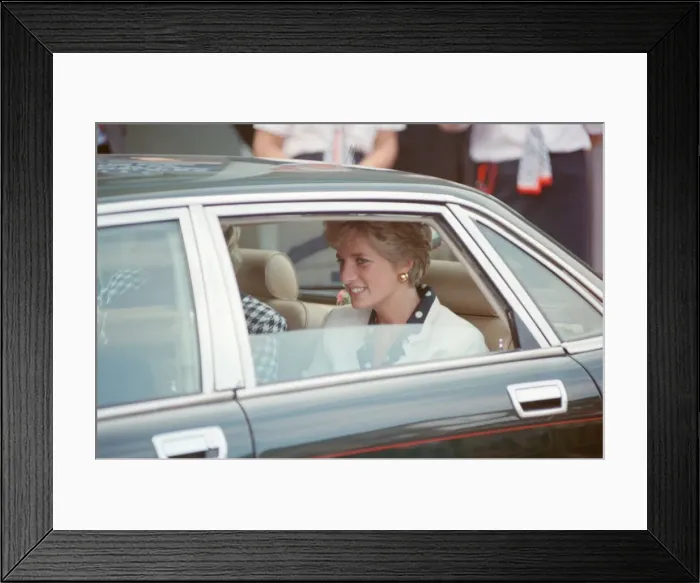 Framed Print : HRH The Princess of Wales, Princess Diana, visits the thermal clothing expert company
