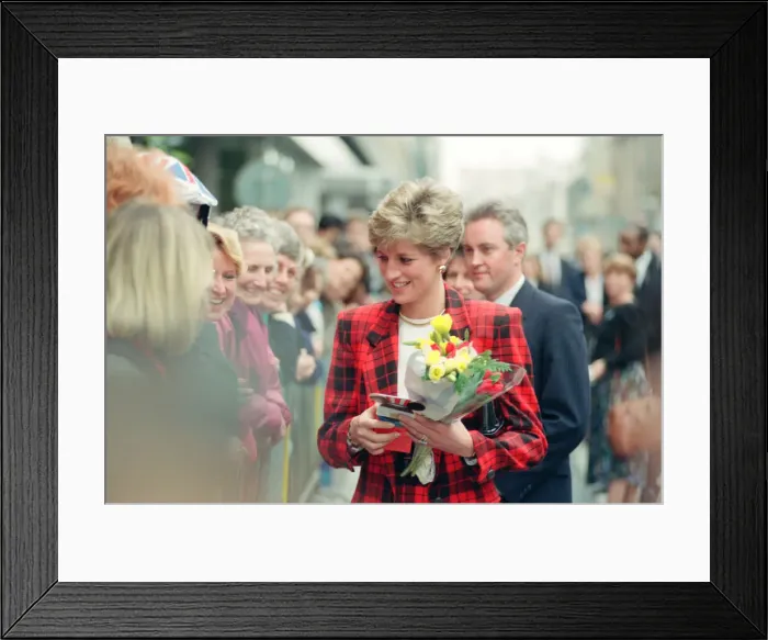 Framed Print : HRH The Princess of Wales, Princess Diana, dressed in tartan Framed Print : HRH The Princess of Wales, Princess Diana, dressed in tartan