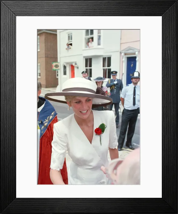 Framed Print : HRH The Princess of Wales, Princess Diana, at Portsmouth for a ceremony celebrating Framed Print : HRH The Princess of Wales, Princess Diana, at Portsmouth for a ceremony celebrating