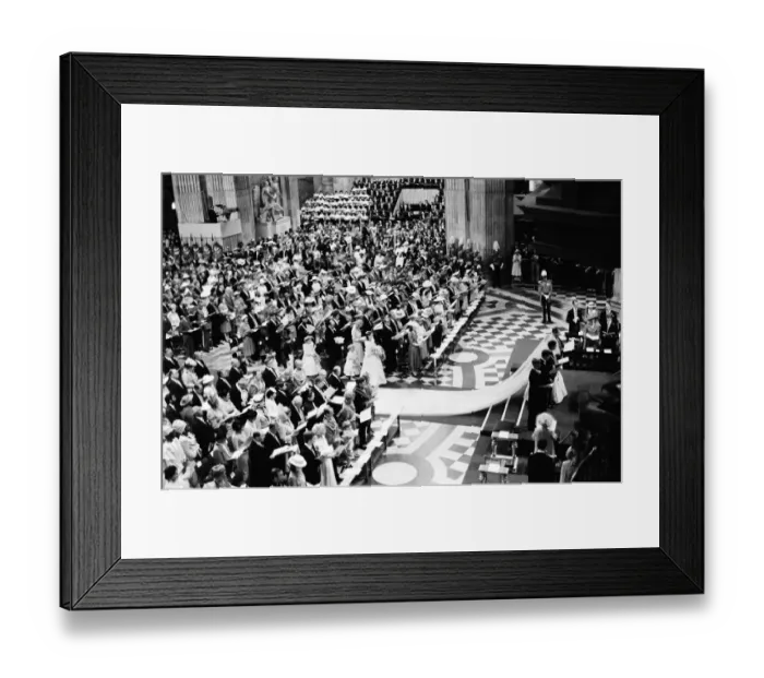 Framed Print : HRH Prince Charles marries Lady Diana Spencer. Picture shows the wedding ceremony