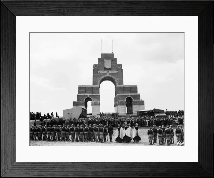 Framed Print : Veterans, families of the fallen and soldiers of the British Framed Print : Veterans, families of the fallen and soldiers of the British